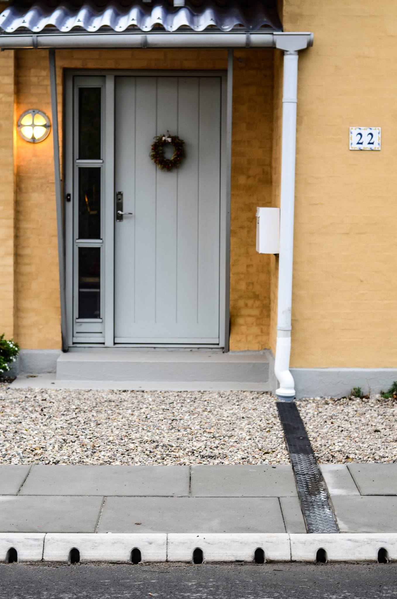 Afvanding fra tag med KerbDrain