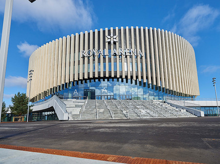 Royal Arena med ACO linjedræn foran